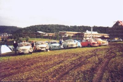 Der Platz glich eher einem frisch gepflügten Feld.