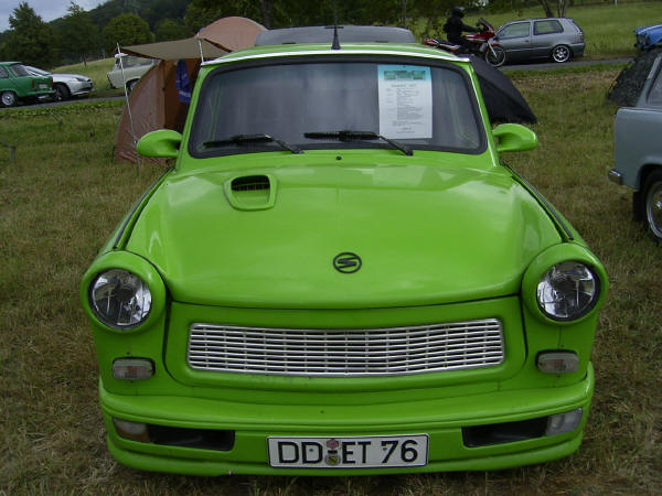 Der 1601er Trabi mit 75 PS und jeder Menge West-Anbauteilen.