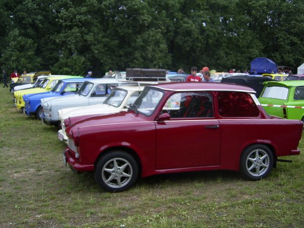 PomPom II steht auf dem Nossener Platz